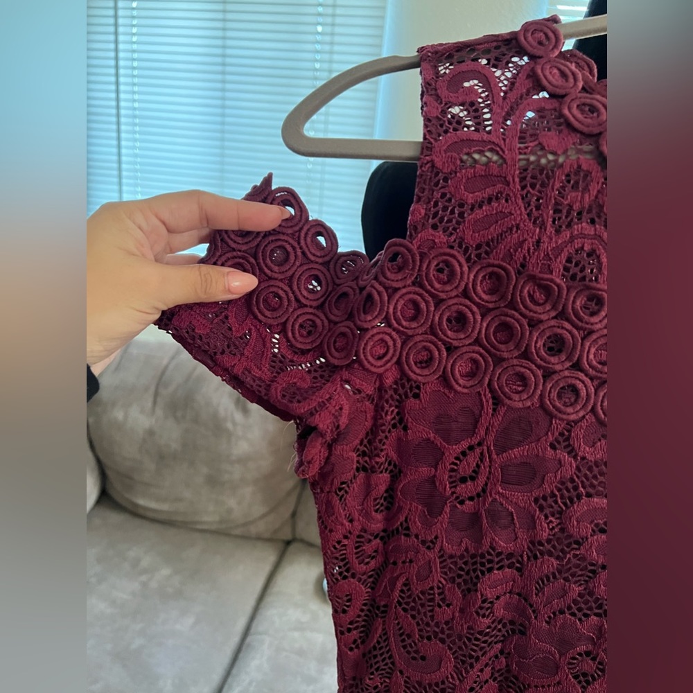 Burgundy dress - Picture 2 of 3